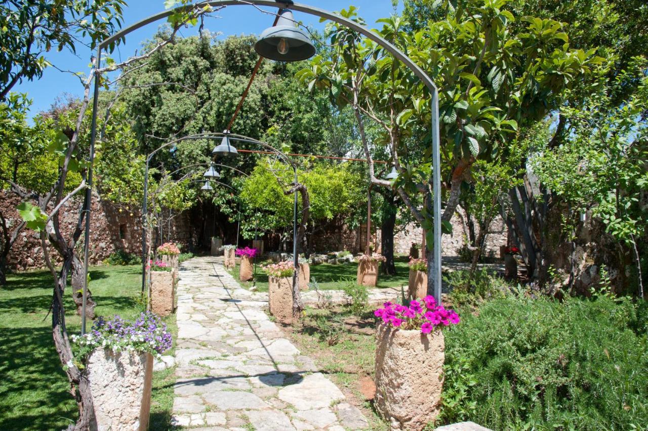 Bed and Breakfast Badia Del Casale Удженто Экстерьер фото