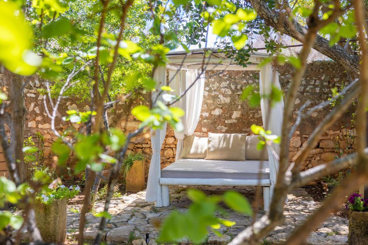 Bed and Breakfast Badia Del Casale Удженто Экстерьер фото